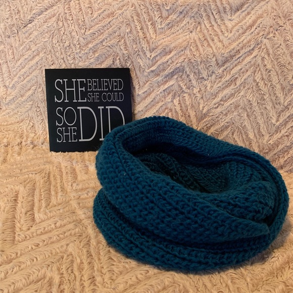 Blue Infinity Scarf - Picture 3 of 3